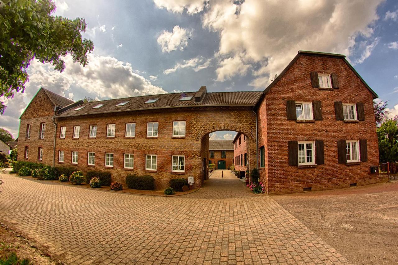 Landhaus Goddertzhof Hotel Erkelenz Exterior photo